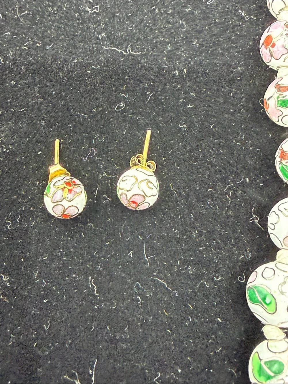 Cloisonné enamel bead necklace 18” & 2pr matching earrings - Picture 4 of 8
